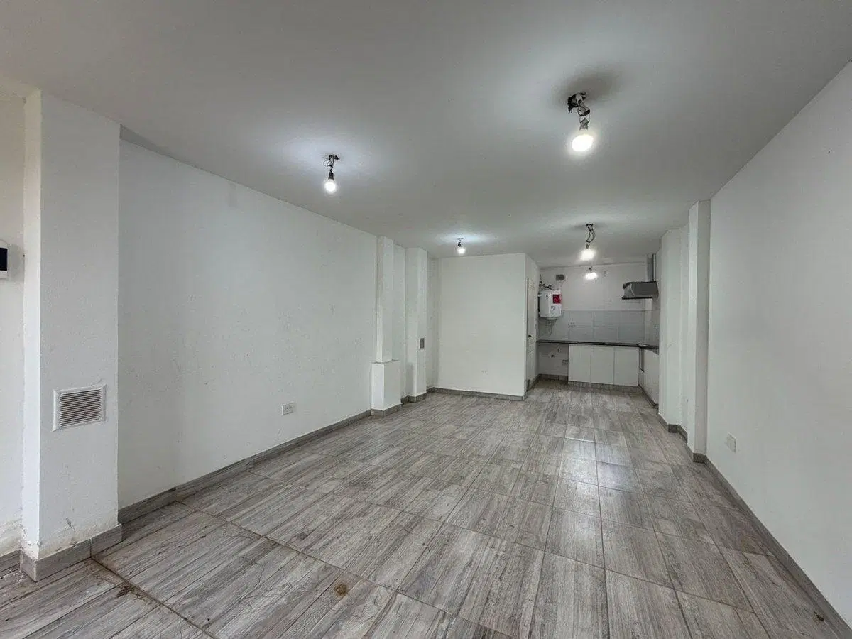 VENTA LOCAL COMERCIAL - MUÑIZ 5