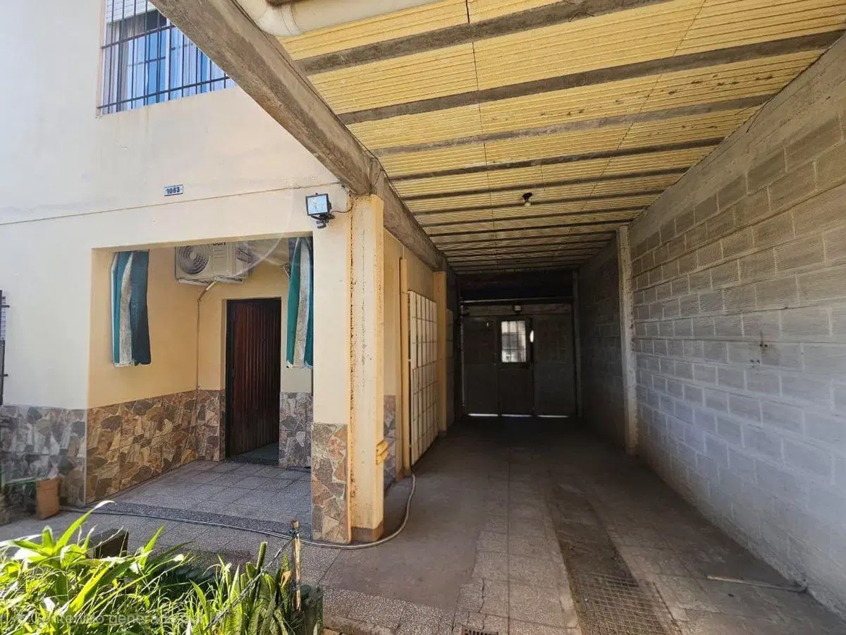 VENTA CASA 5 AMBIENTES CENTRO DE JOSE C PAZ 3