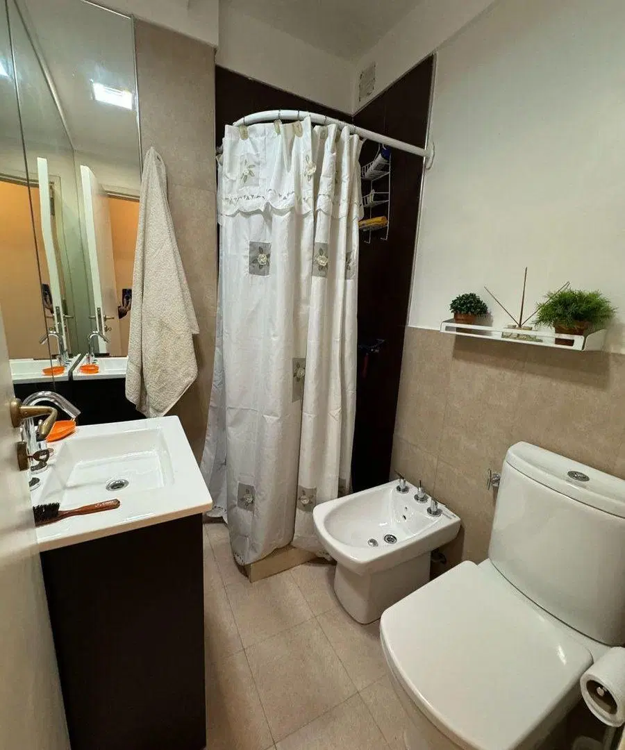 VENTA DPTO 4 AMB CON BALCON Y COCHERA-HAEDO CENTRO 4
