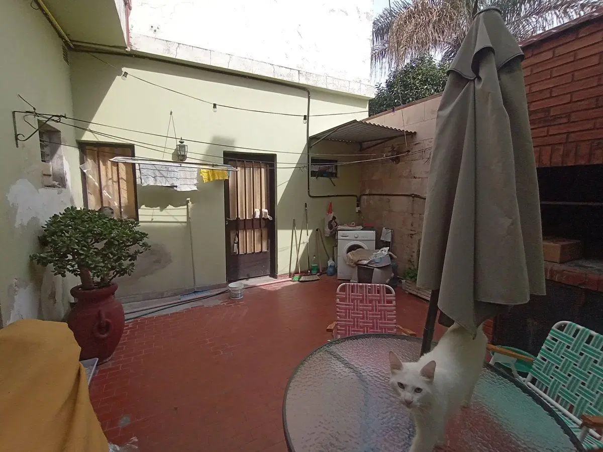 VENTA BLOCK 5 DEPTOS CASA GARAGE MARTIN CORONADO 8