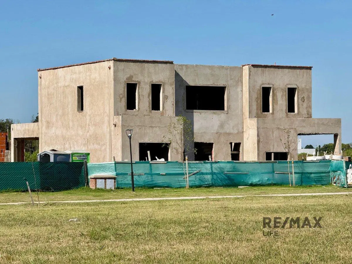 VENTA DE CASA A ESTRENAR VILLAGE JOVEN 2
