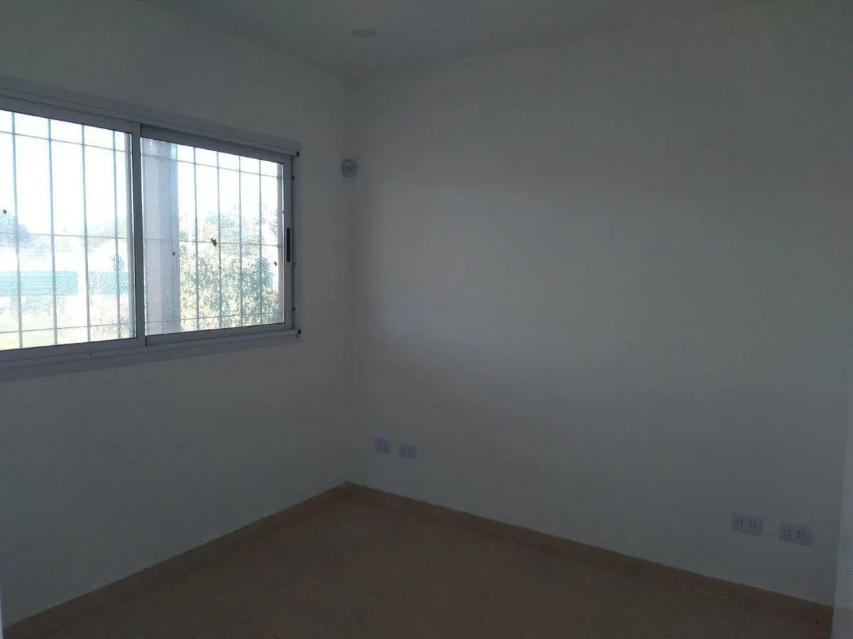 VENTA CASA 3 AMBIENTES - FCO. ALVAREZ - MORENO 5
