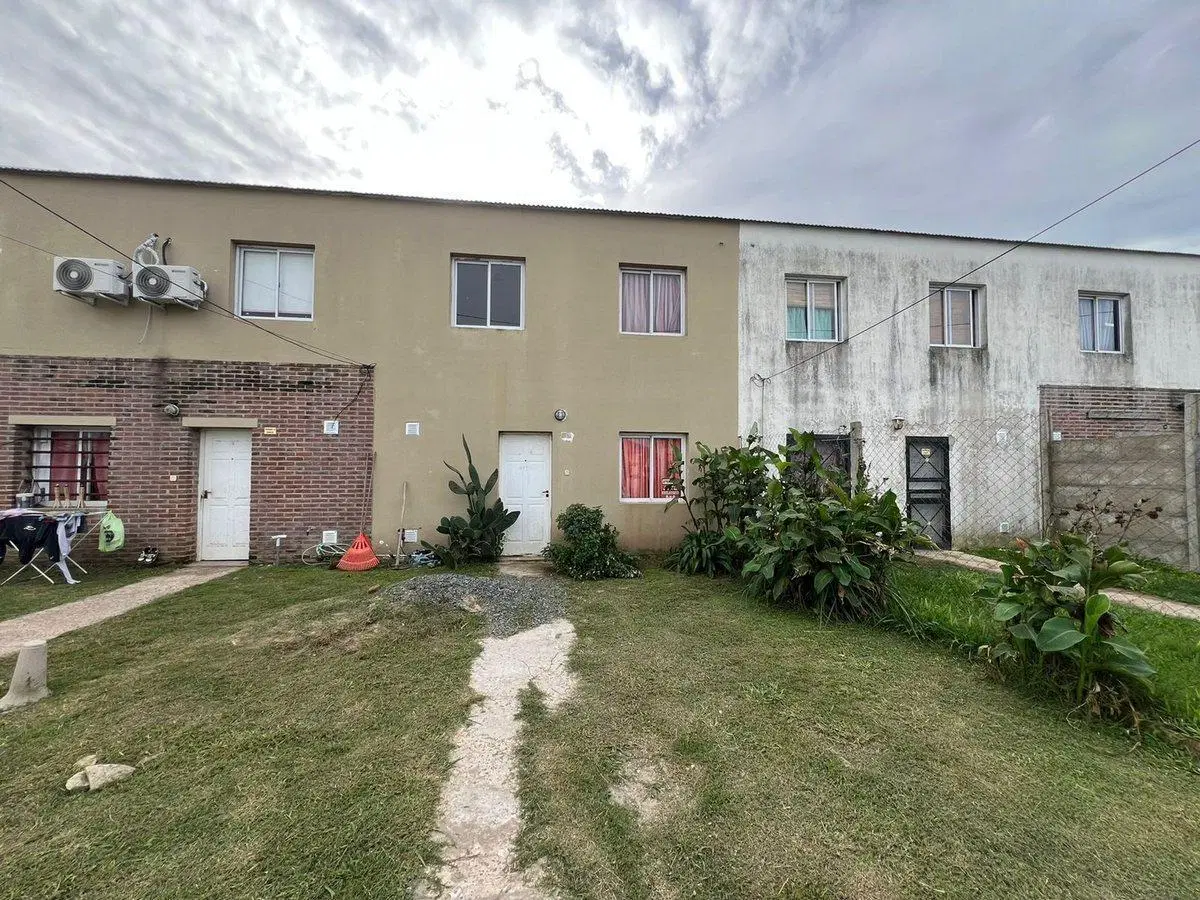 VENTA CASA 3 AMB TIPO DUPLEX GENERAL RODRIGUEZ 5
