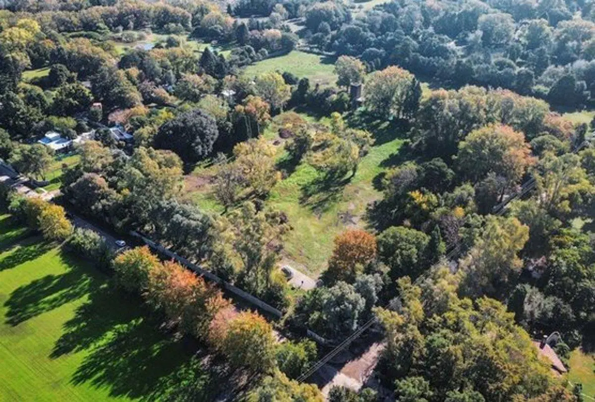 VENTA DE LOTES EN BARRIO CERRADO "LOS PINOS III" 5