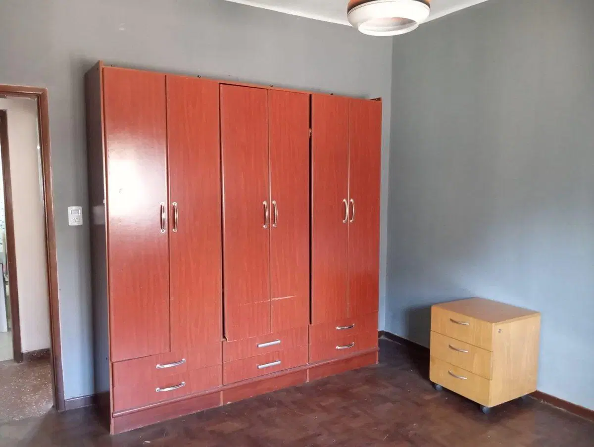 VENTA CASA 3 AMBIENTES + DEPTO 2 AMB BELLA VISTA 5