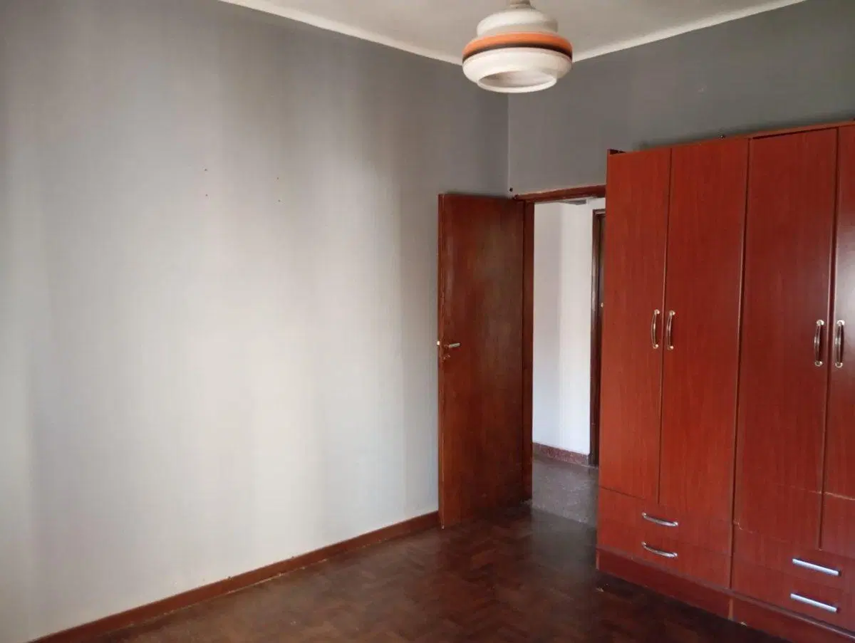 VENTA CASA 3 AMBIENTES + DEPTO 2 AMB BELLA VISTA 3