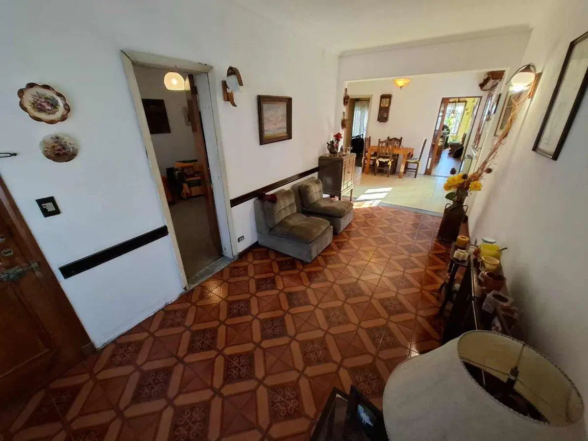 VENTA CASA QUILMES 5 AMB QUINCHO PILETA PARRILLA 5