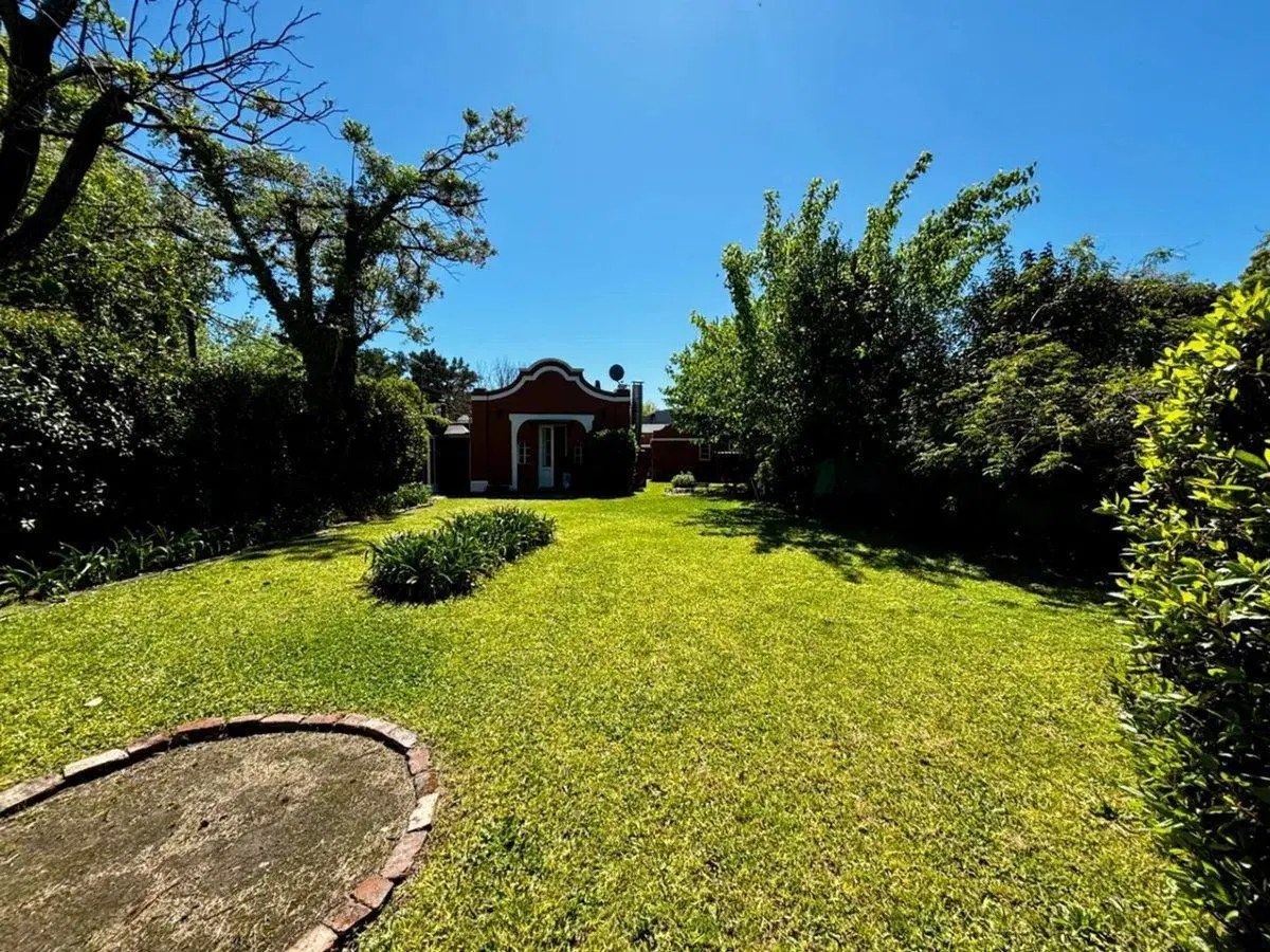 VENTA CASA 4 AMBIENTES PARQUE BELLA VISTA 4