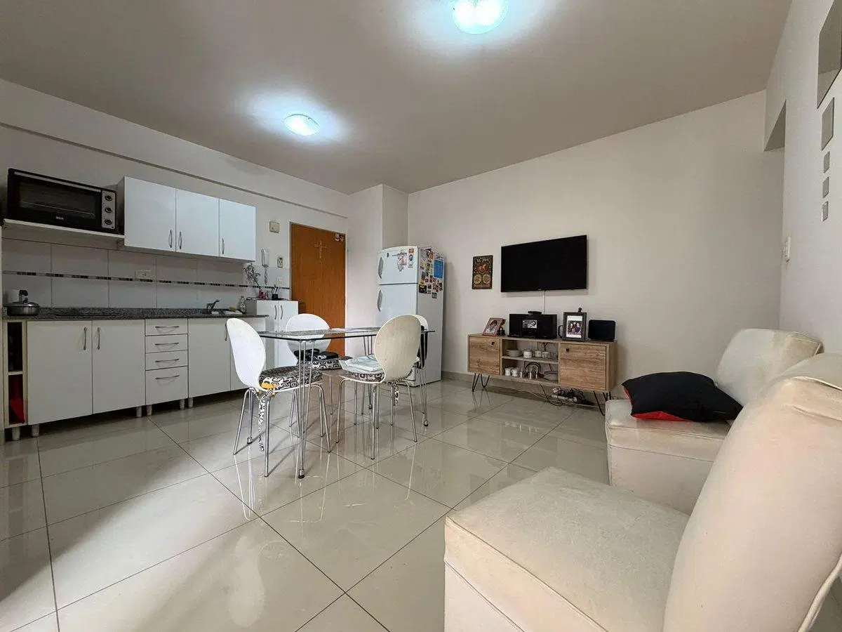 VENTA DEPTO 2 AMBIENTES C/BALCÓN 7°- V. PUEYRREDÓN 2