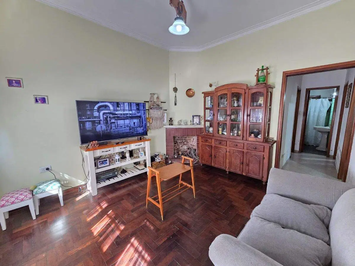 VENTA CASA 4 AMBIENTES HURLINGHAM JARDIN GARAGE 2