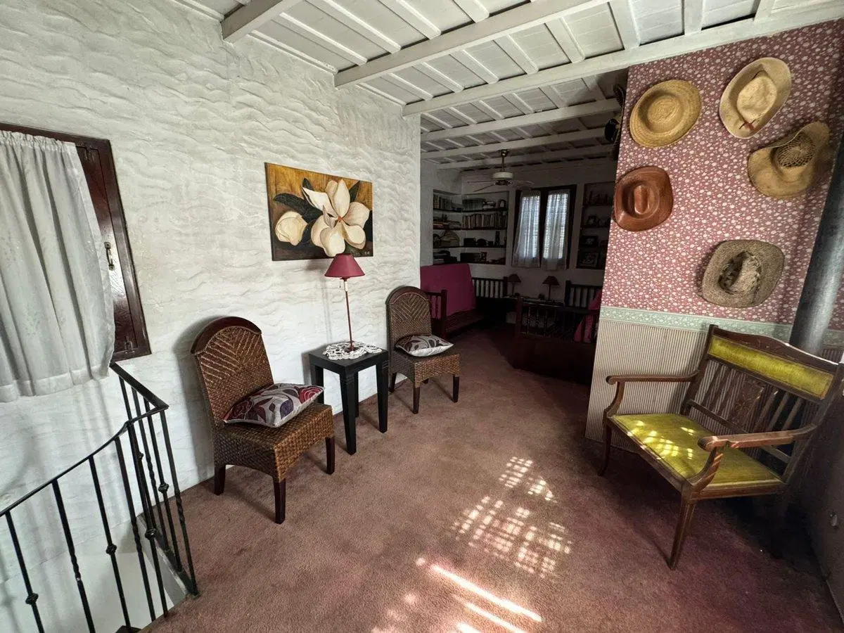 VENTA CASA 4AMB QUINCHO Y COCHERA + GALPON MERLO 3