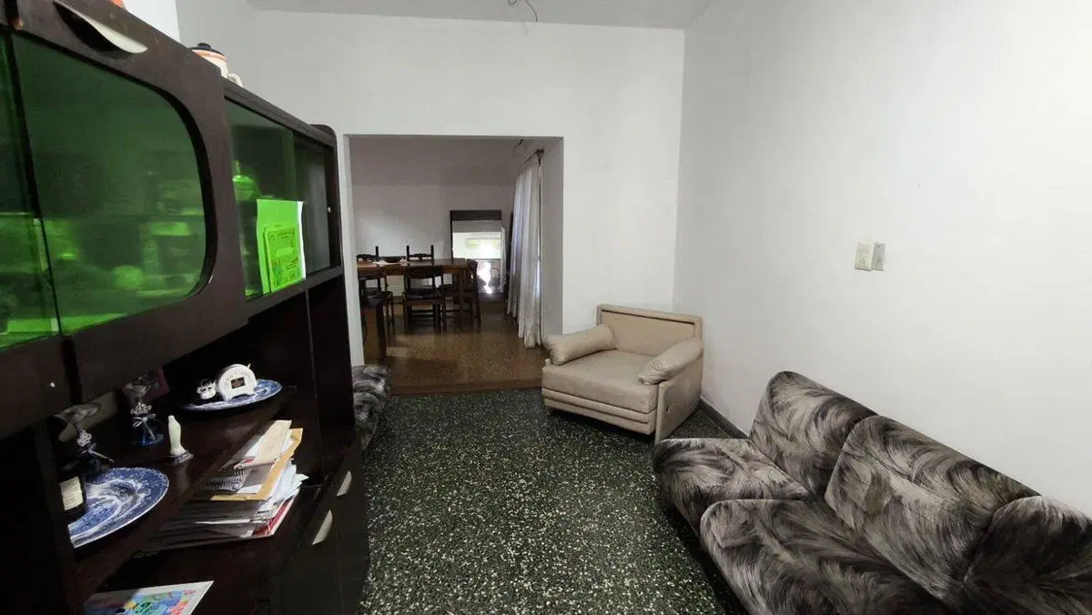 VENTA CASA CON DEPTO LOCAL JARDIN COCHERA PODESTA 2