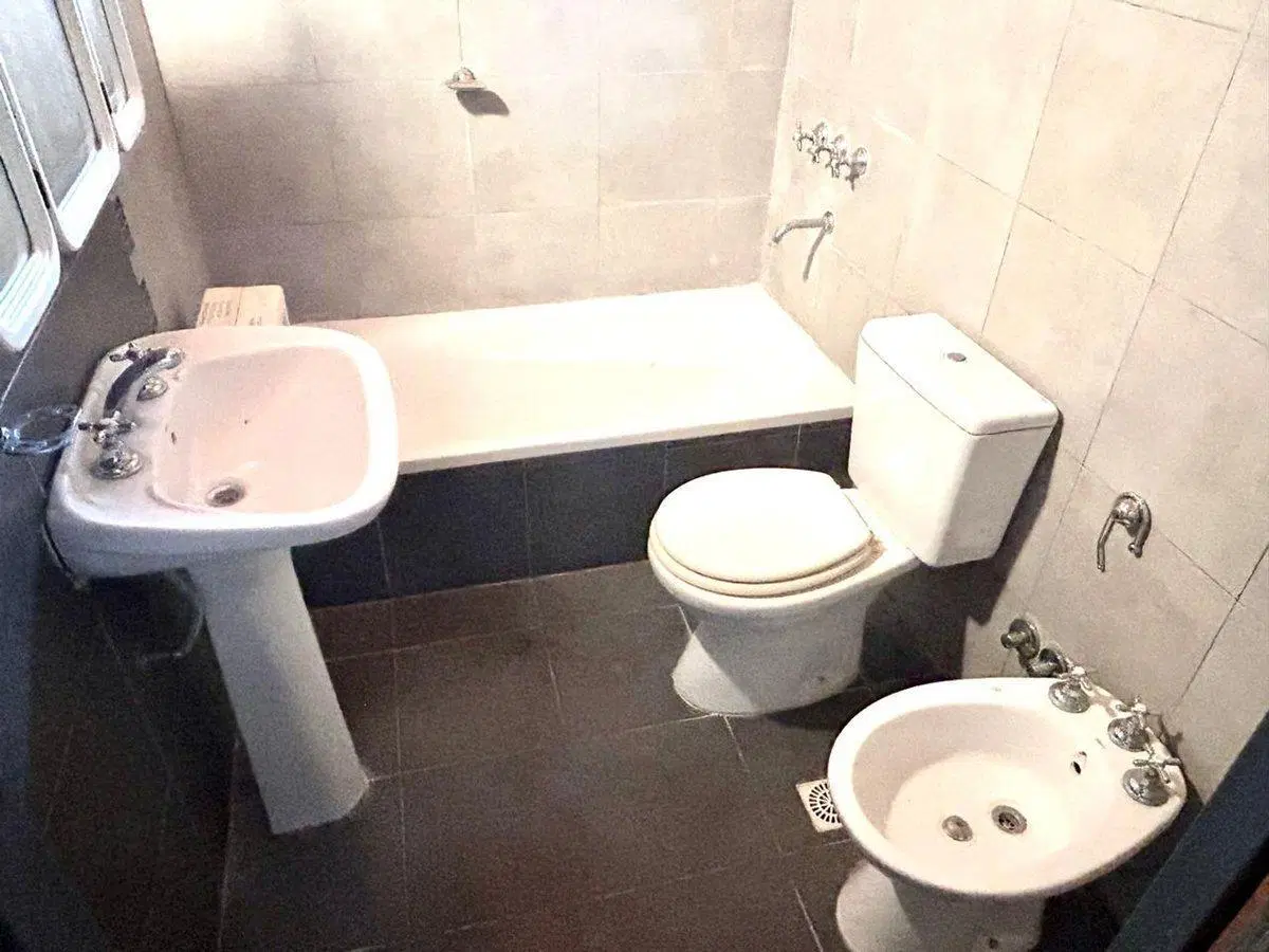 VENTA CASA 5 AMB. GARAGE PARQUE BELLA VISTA 2