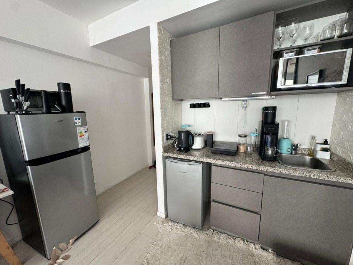 MONOAMBIENTE Y COCHERA EN VENTA - RECOLETA