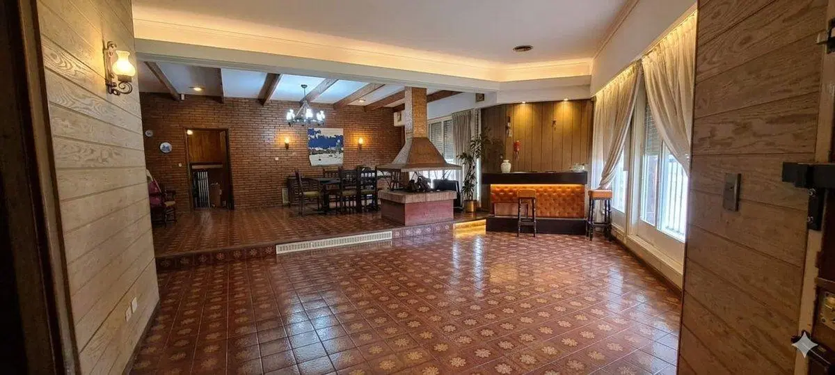 VENTA CASA 4 AMBIENTES PALOMAR 5
