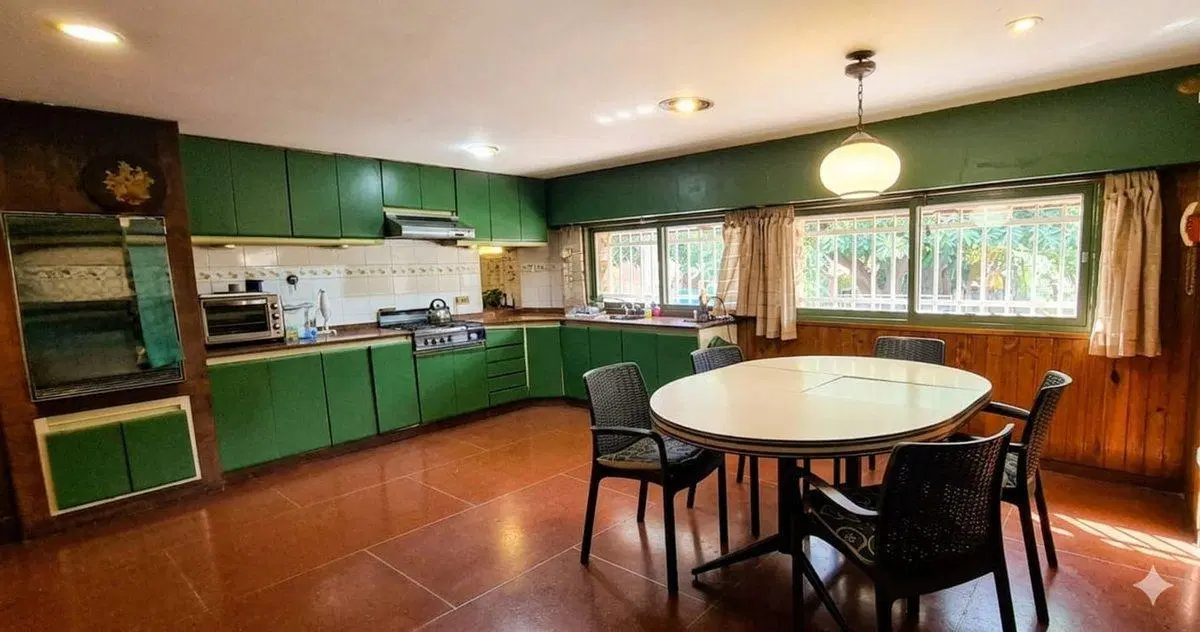 VENTA CASA 4 AMBIENTES PALOMAR 2