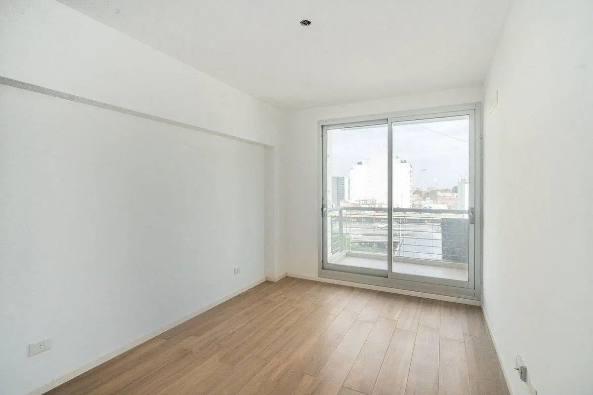 VENTA DEPARTAMENTO 3 AMBIENTES EN SUITE BALCON 4