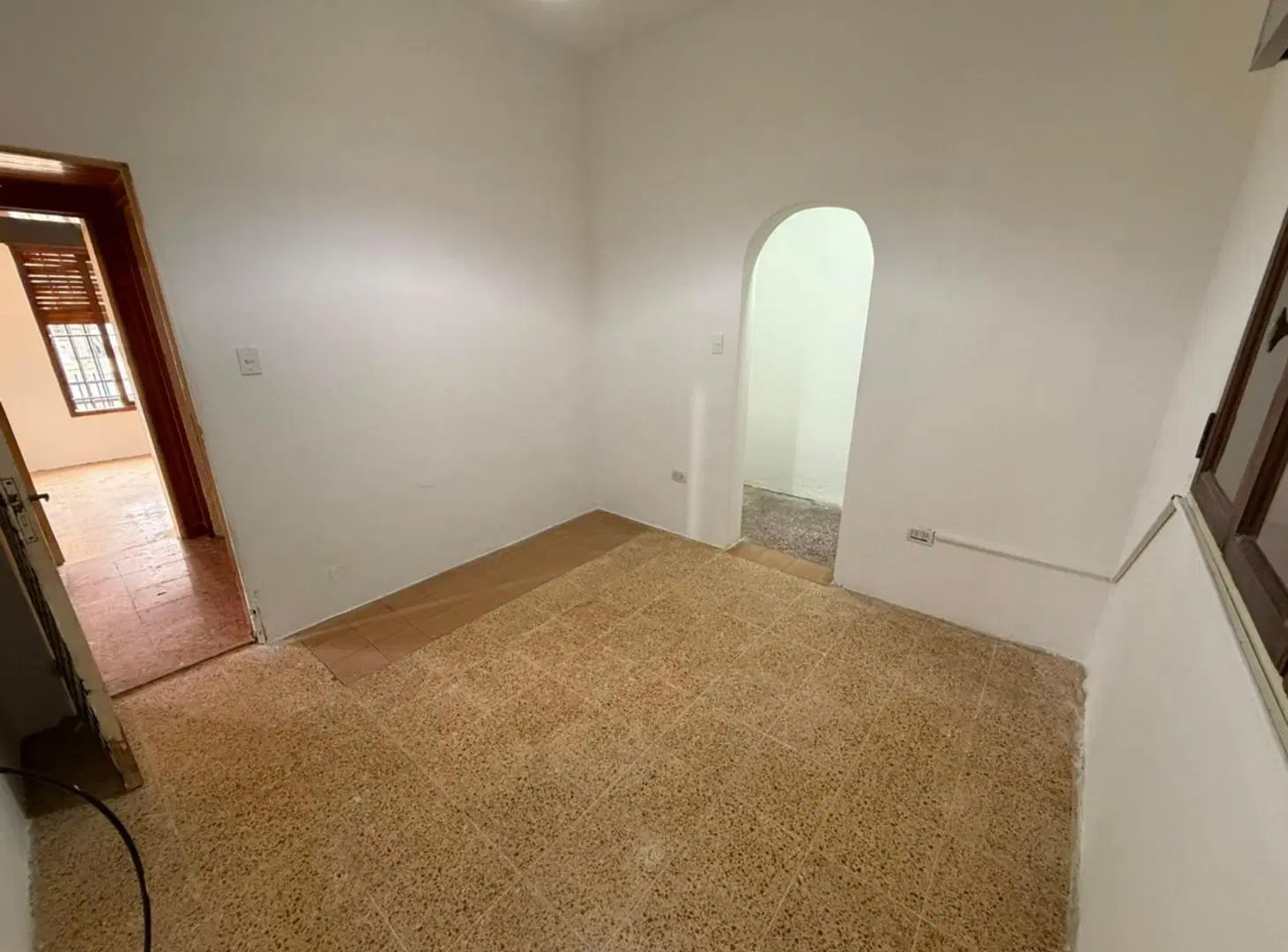 VENTA CASA 3 AMBIENTES EN JOSE C PAZ 5