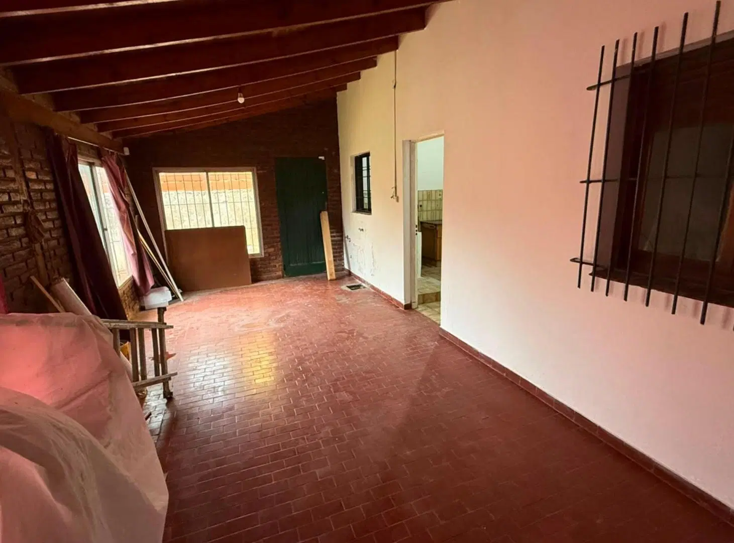 VENTA CASA 3 AMBIENTES EN JOSE C PAZ 4