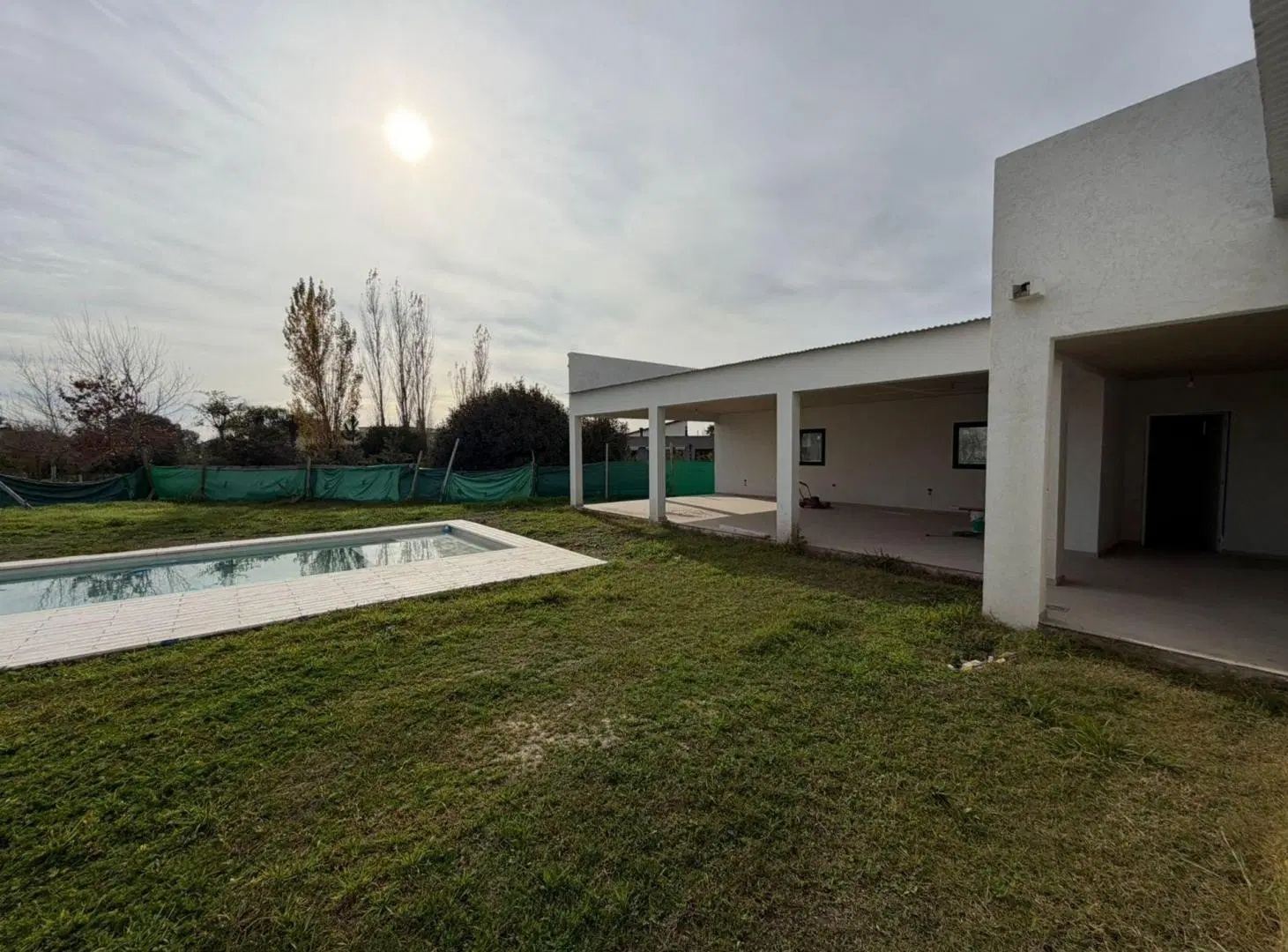 VENTA CASA A ESTRENAR COMARCAS DE LUJAN 5 AMB PISC 5