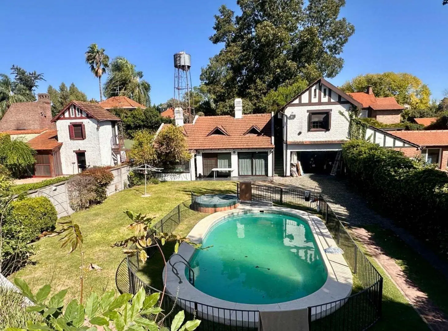 VENTA CASA 6 AMB HURLINGHAM BARRIO INGLES 2