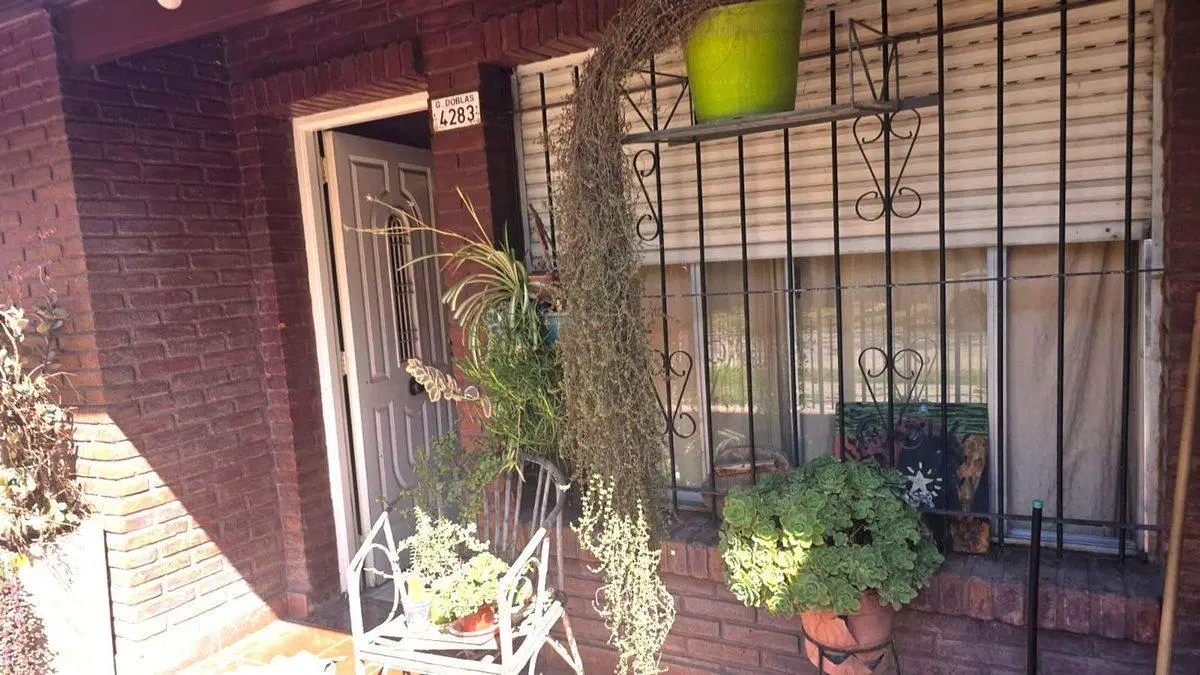 VENTA CASA JOSE C PAZ 3 DORMITORIOS 2