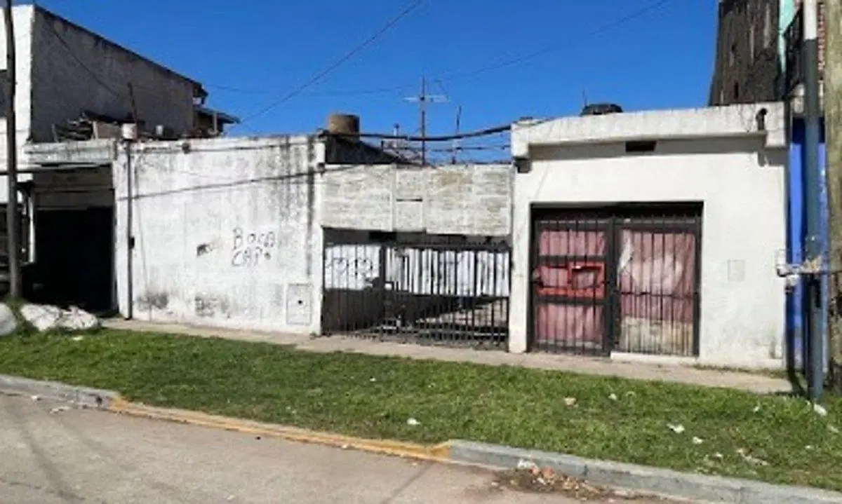 VENTA CASA A REFACCIONAR MULTIFAMILIAR GRAND BOURG 5