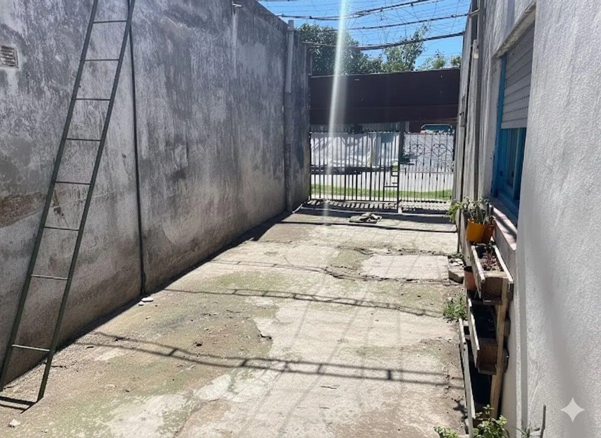 VENTA CASA A REFACCIONAR MULTIFAMILIAR GRAND BOURG 4