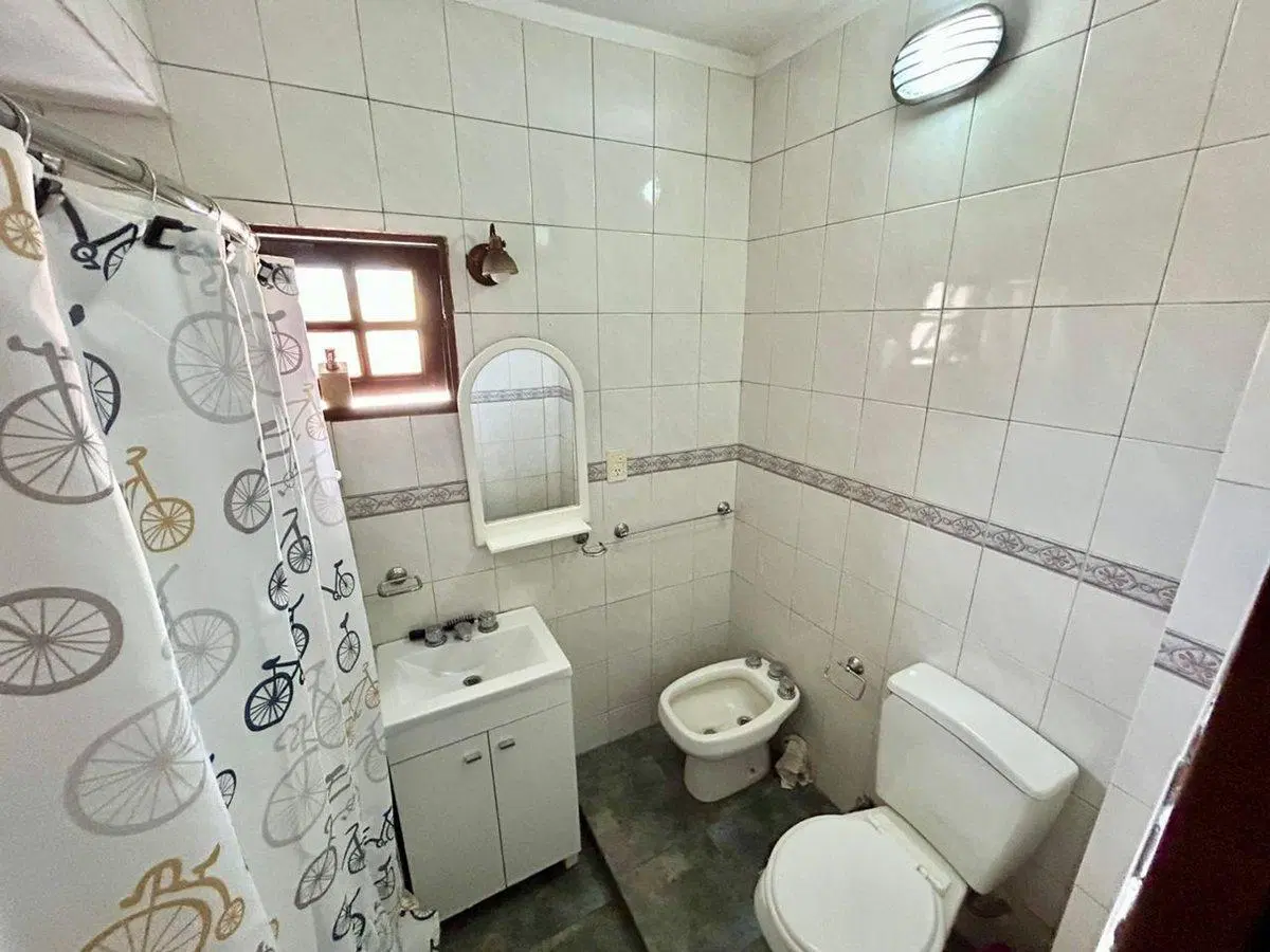 VENTA CASA 4 AMB. 190m2-GARAJE TERRAZA  V. LYNCH 5