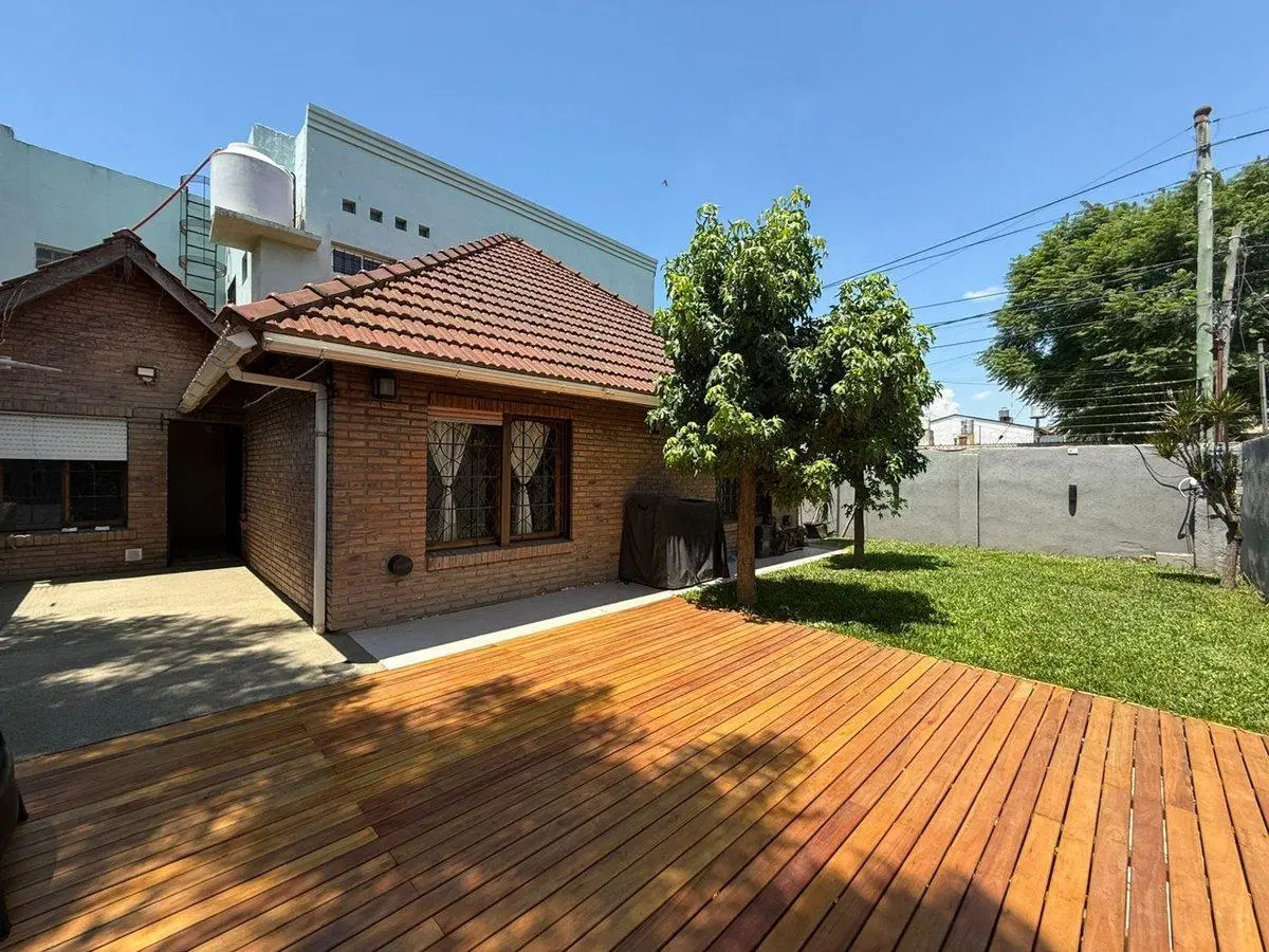 CASA 5 AMBIENTES VENTA JOSÉ C. PAZ CENTRO 2