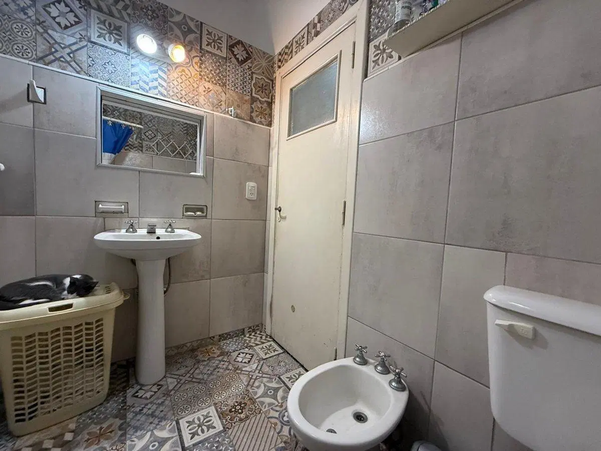 VENTA CASA 4 AMB Y DEPTO 2 AMB BELLA VISTA CENTRO 5