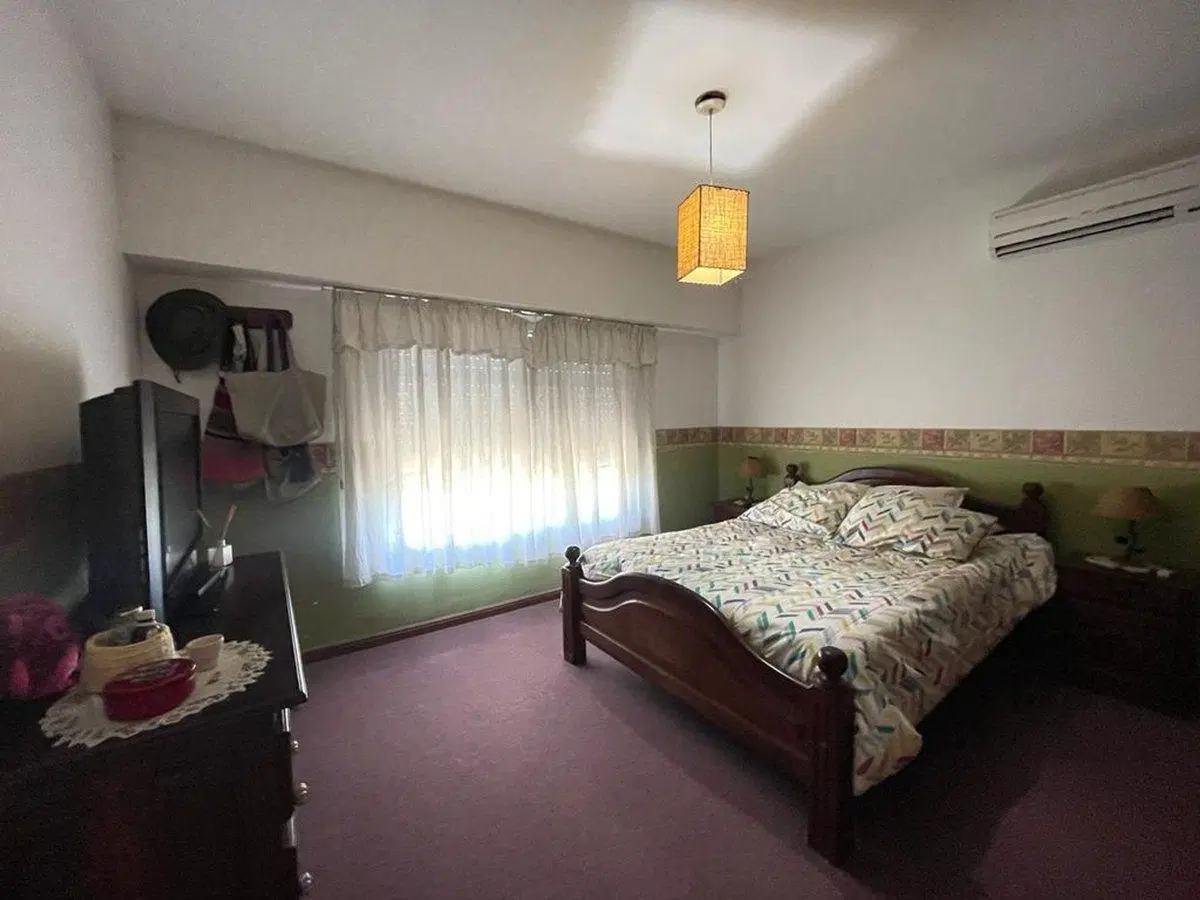 VENTA CASA 4 AMB LOS POLVORINES PILETA PERMUTA 3
