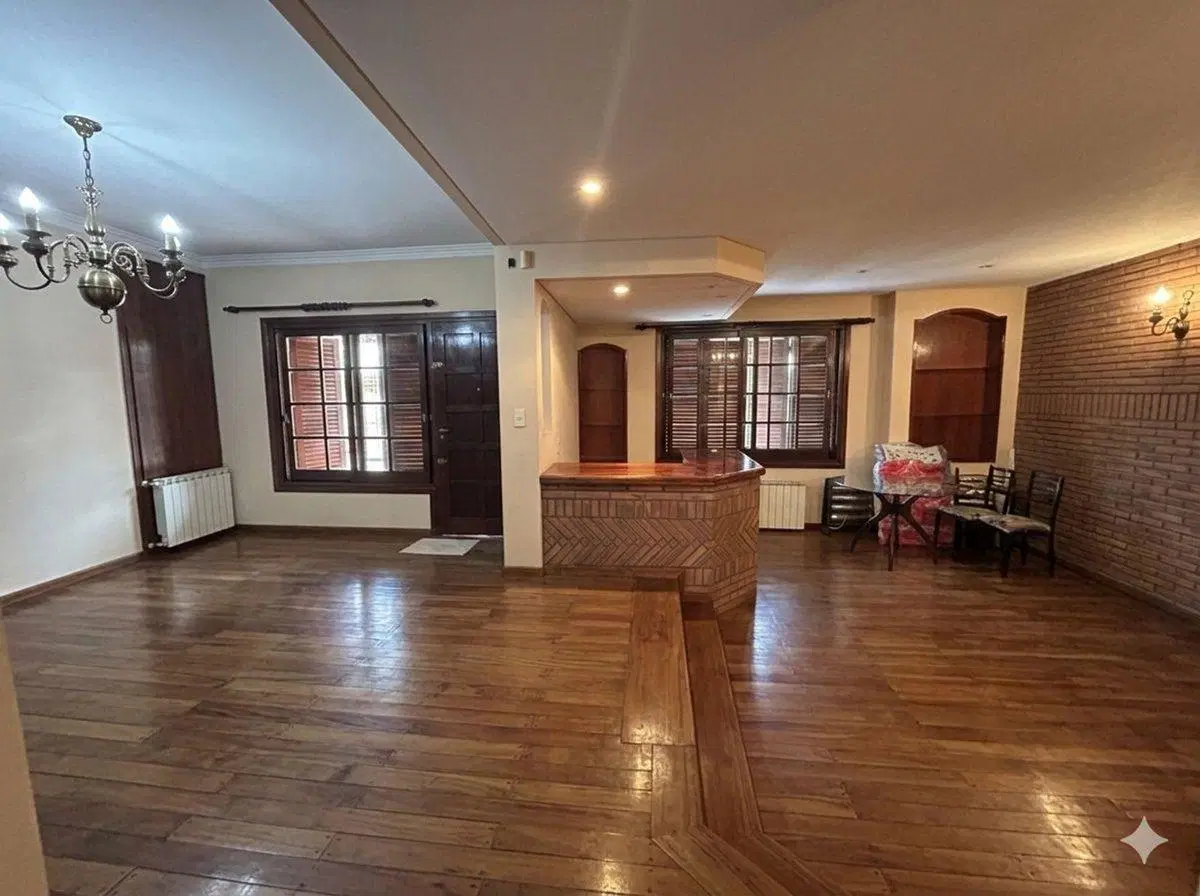 VENTA CASA 4 AMBIENTES JOSE C PAZ 3