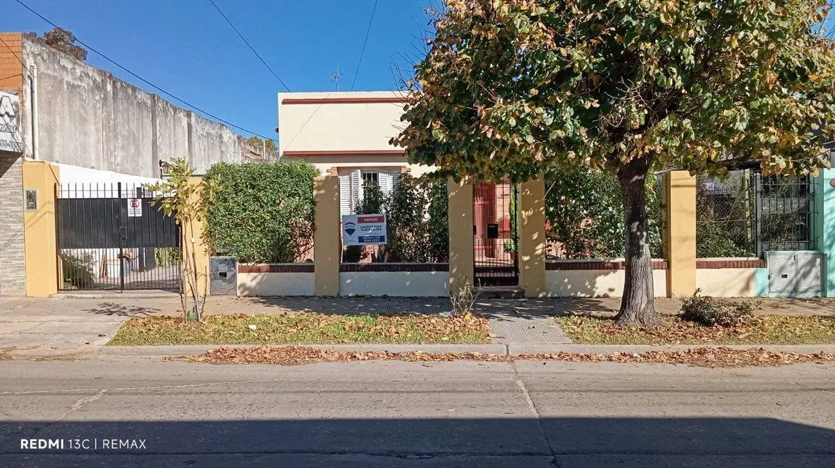 VENTA CASA 4 AMBIENTES JOSE C PAZ 2