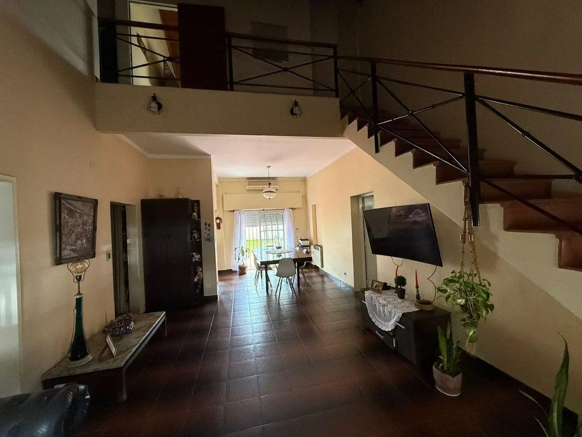VENTA CASA 5 AMBIENTES EL PALOMAR MORON 2