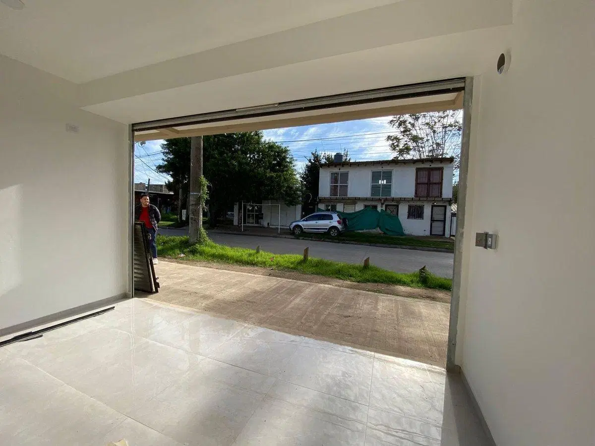 VENTA LOCAL MEDIO, PASO DEL REY, MORENO 4