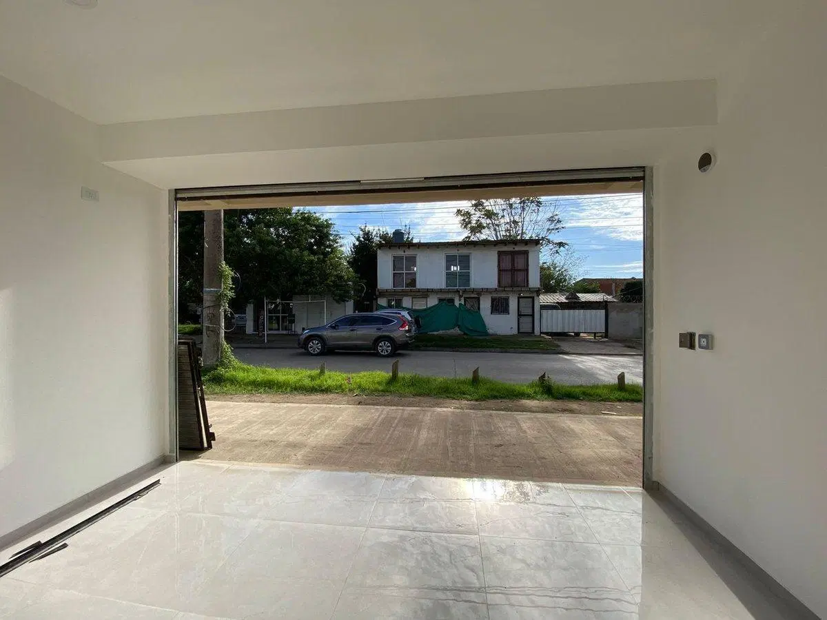 VENTA LOCAL MEDIO, PASO DEL REY, MORENO 4