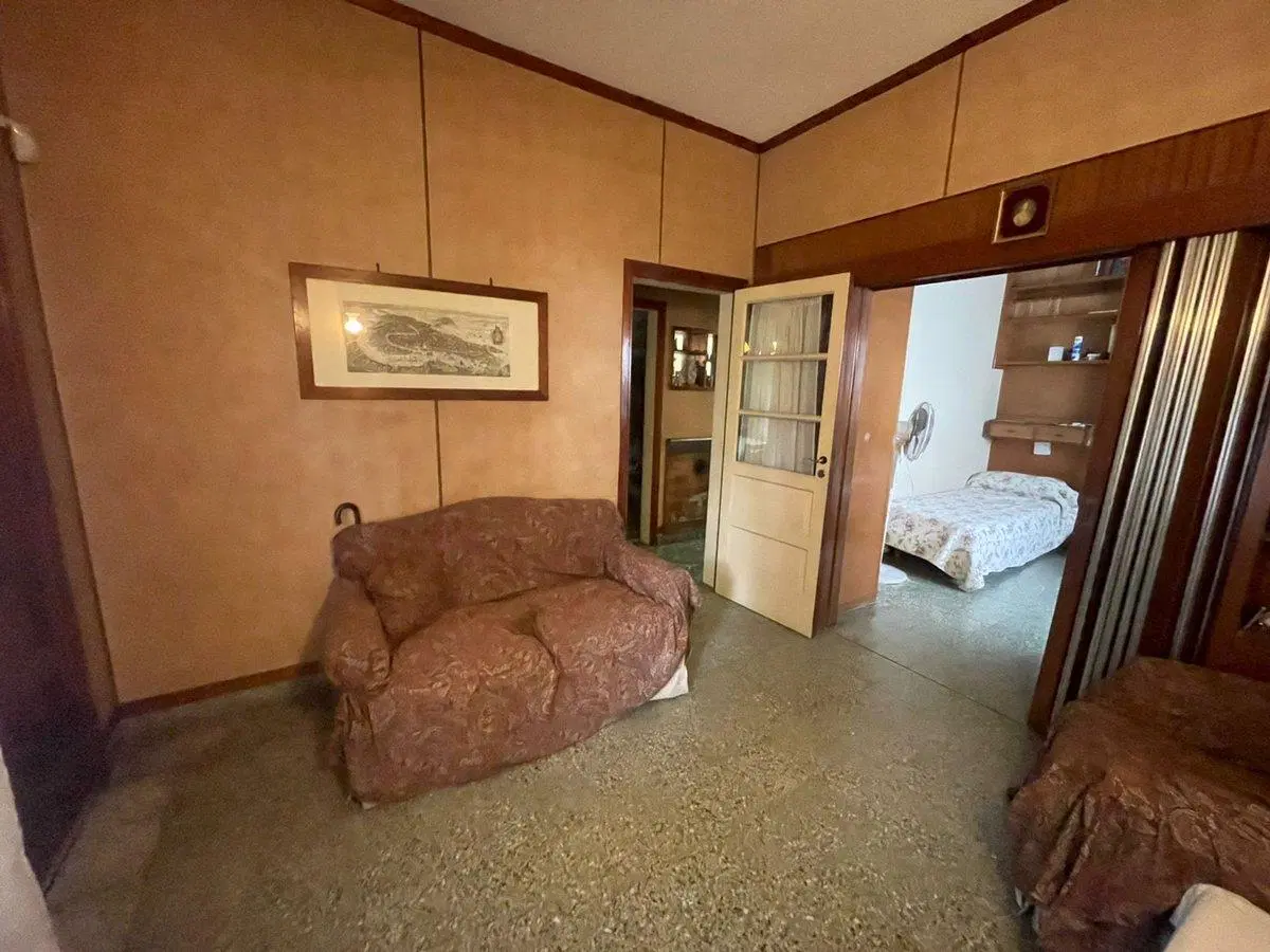 VENTA CASA 4 AMBIENTES BELLA VISTA 4