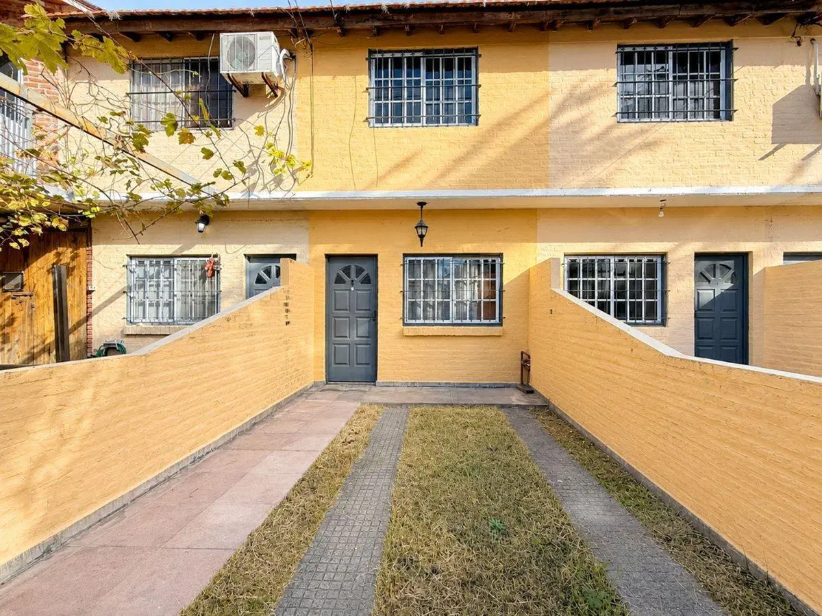VENTA DUPLEX 4 AMBIENTES LOMA HERMOSA 4