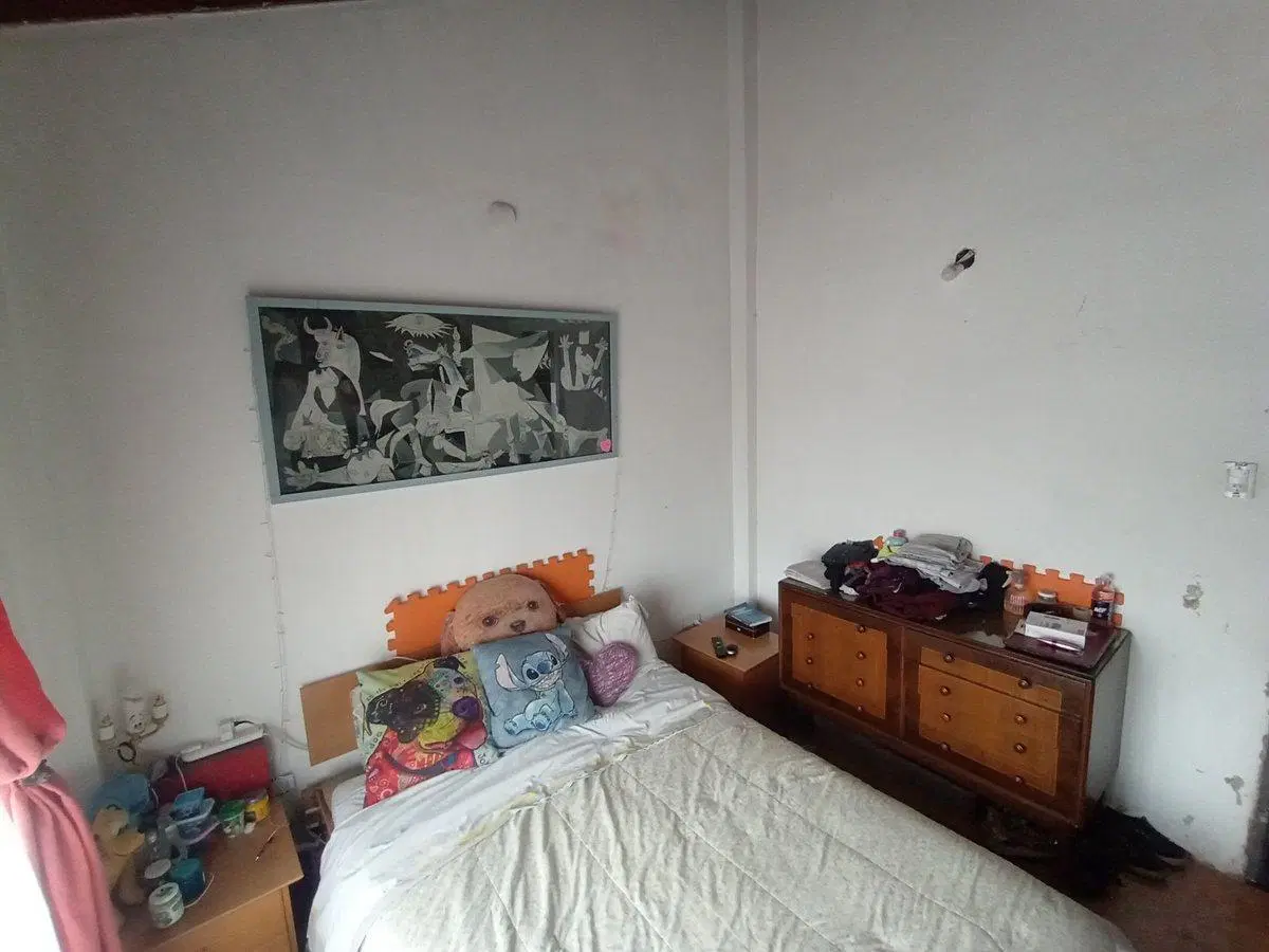 VENTA CASA 4 AMB + 2 LOCALES MORON 3