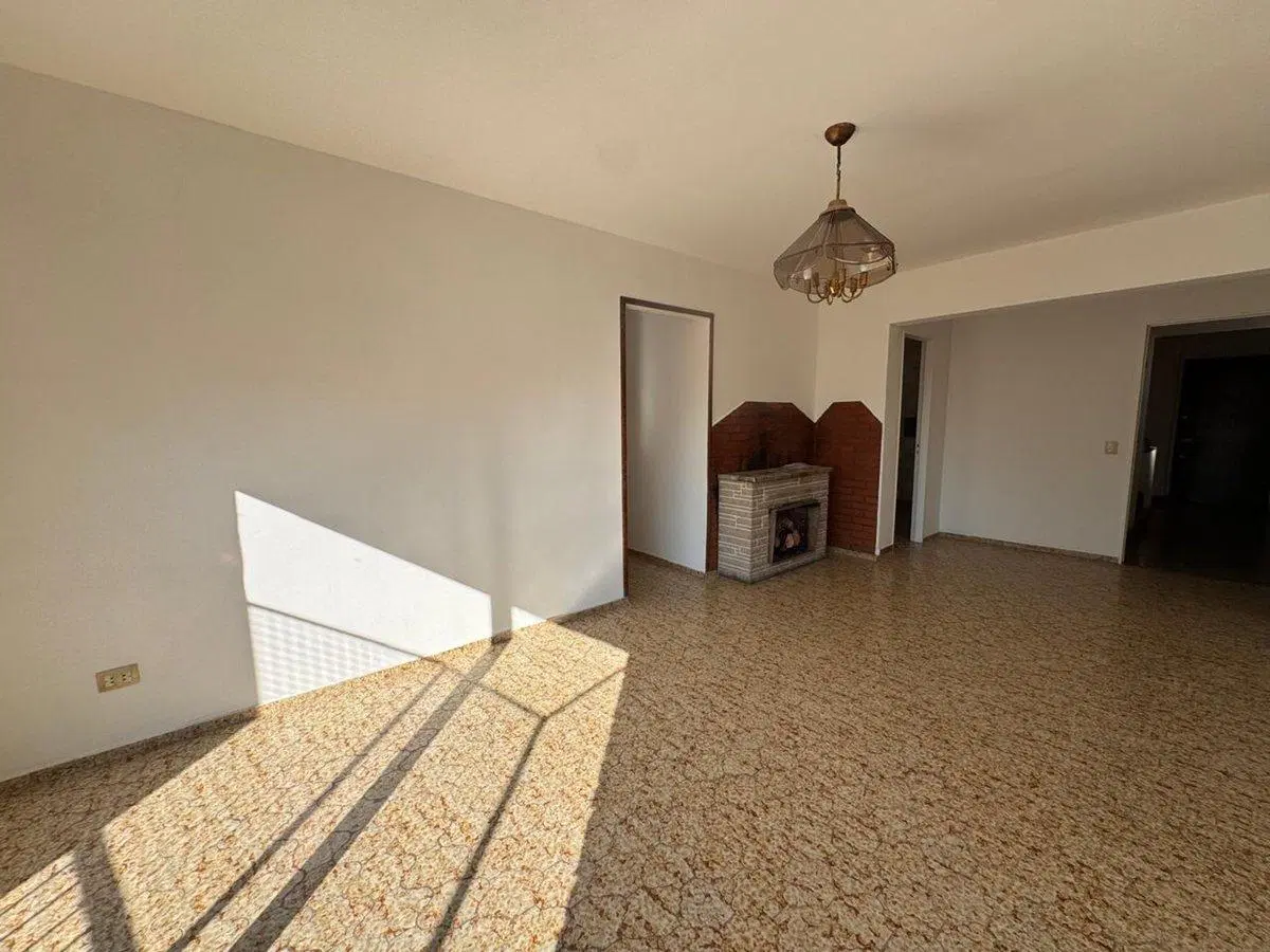 VENTA DEPARTAMENTO 4 AMB BALCON-AVELLANEDA CENTRO 5