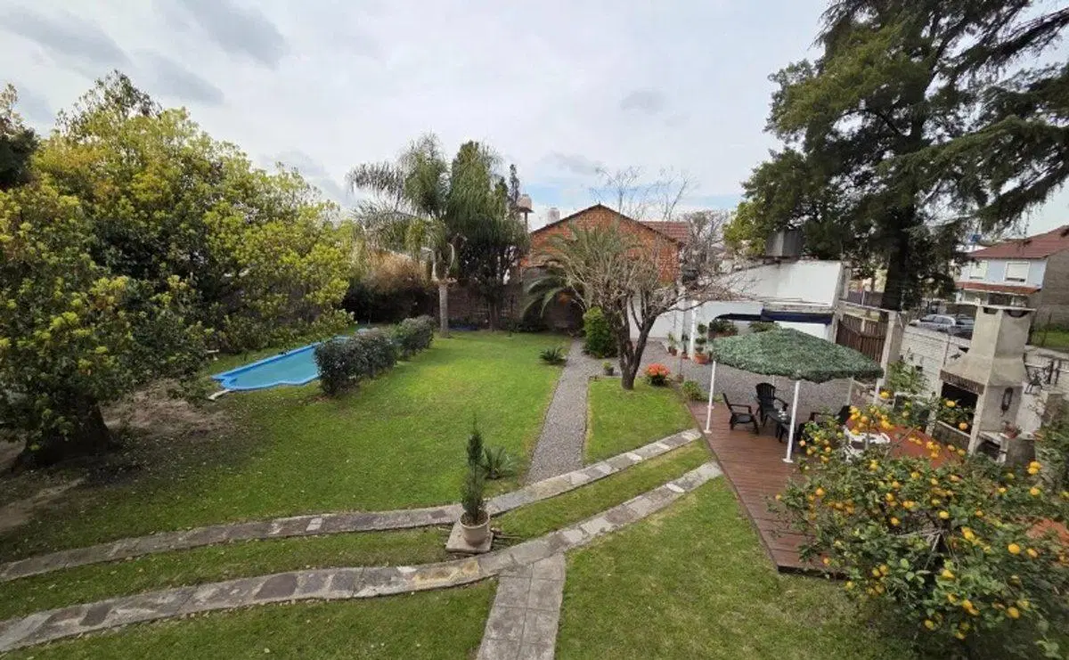 VENTA CASA 4 AMBIENTES SAN MIGUEL AMPLIO PARQUE 3