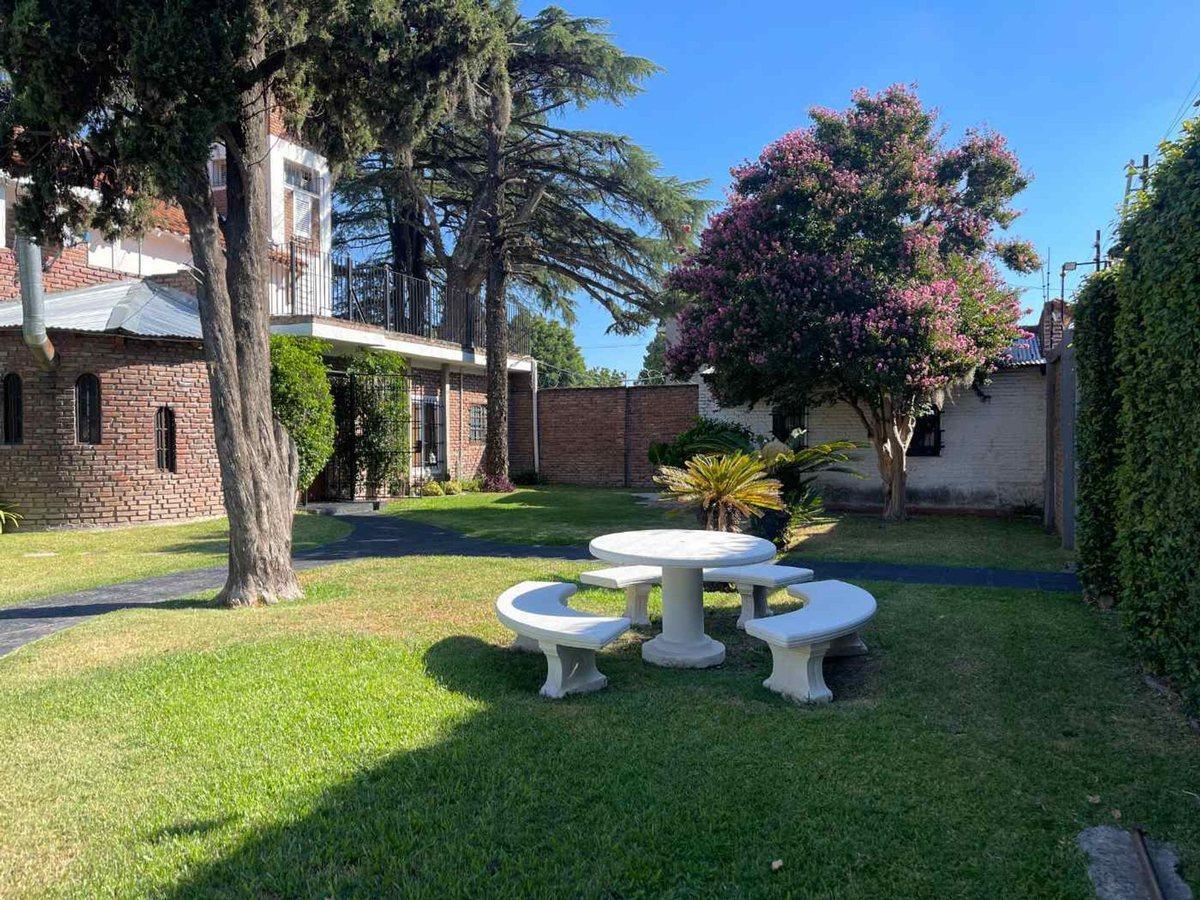 VENTA CASA 4 AMBIENTES SAN MIGUEL AMPLIO PARQUE