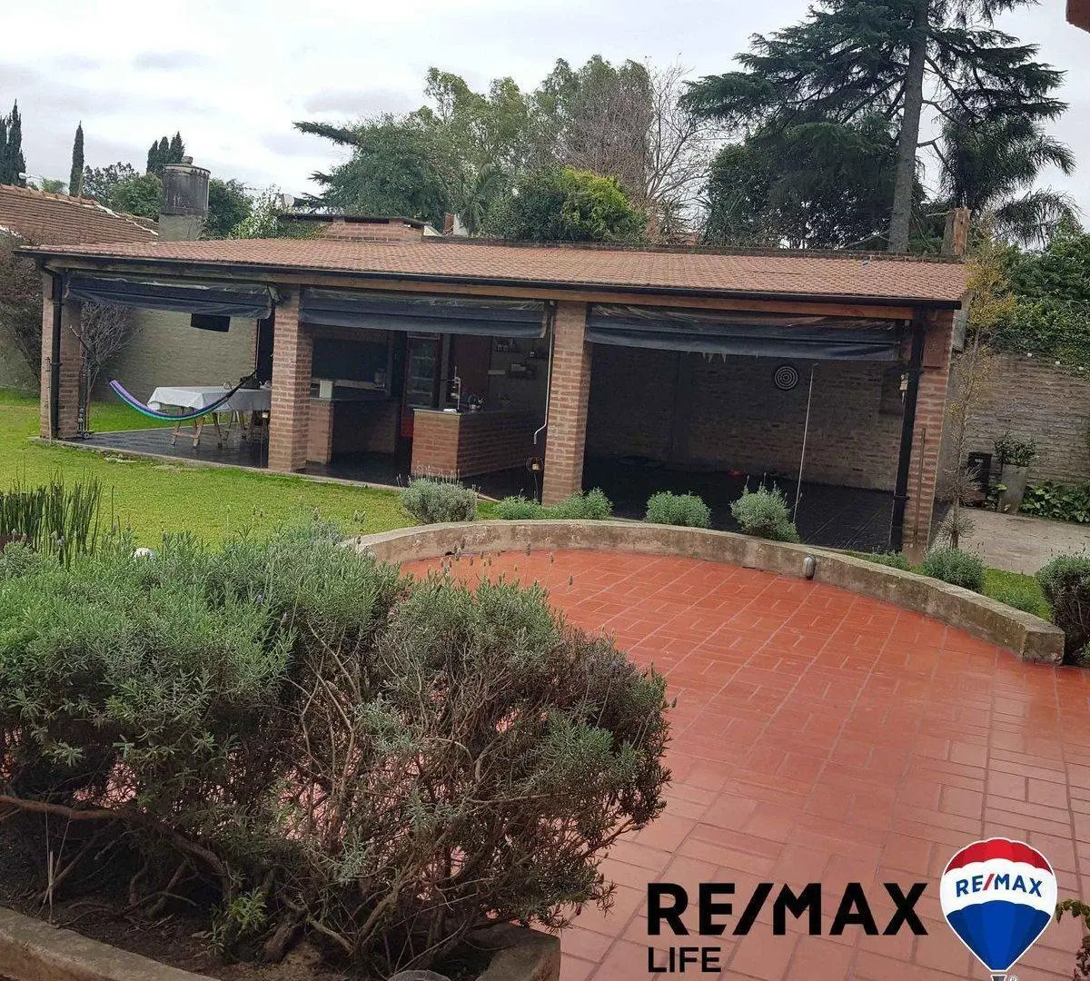 CASA EN VENTA EN VELAZQUEZ AL 3000 LOS POLVORINES 5