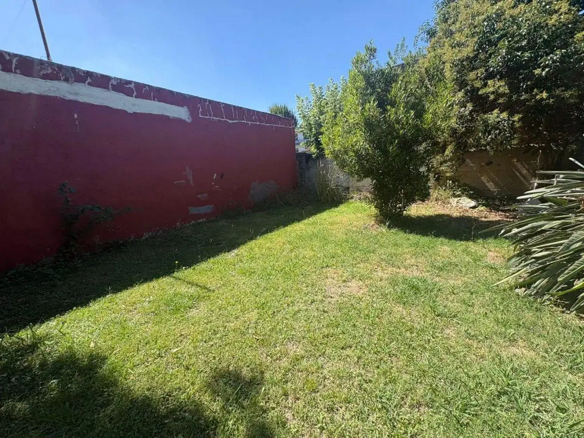 VENTA TERRENO Y CASA 3AMB A RECICLAR GRAND BOURG 4