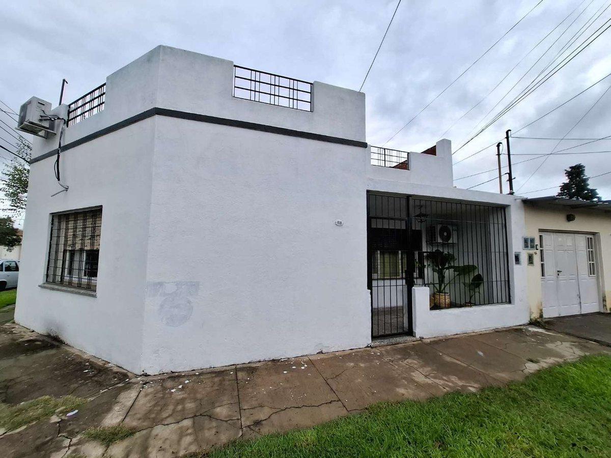VENTA CASA 3 AMBI PADUA PATIO TERRAZA APTO CRÉDITO