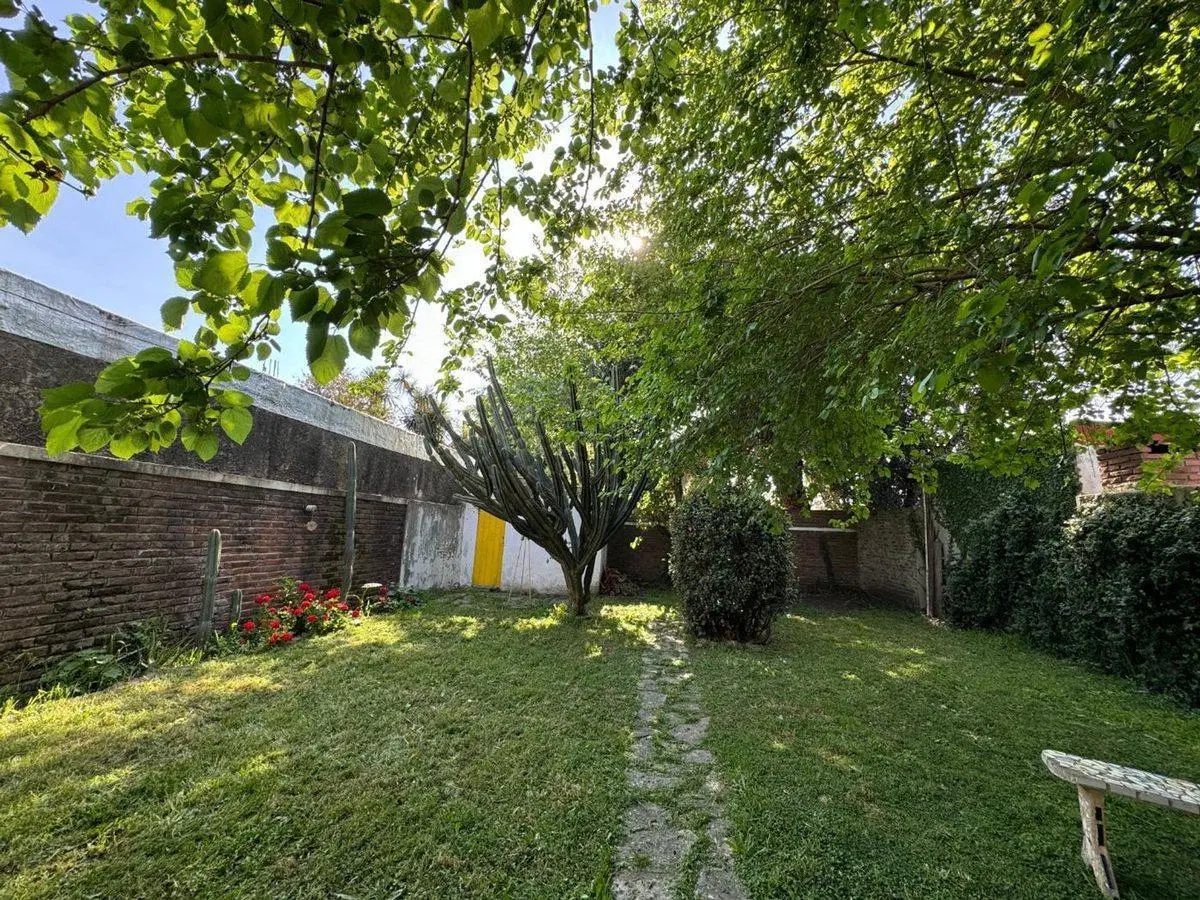 VENTA CASA 3 AMB CON COCHERA APTO CRÉDITO - PADUA 5