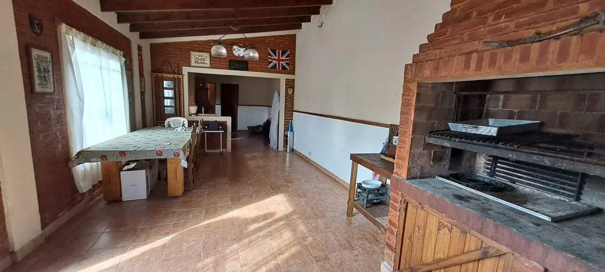 VENTA CASA 4 AMB C/PISCINA Y QUINCHO PASO DEL REY 4