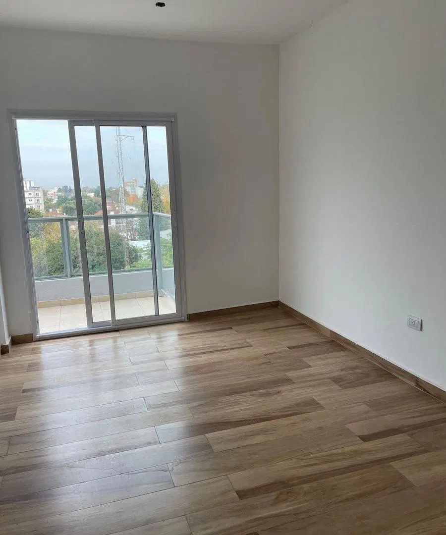 DEPARTAMENTO 2 AMBIENTES EN VENTA MORENO CENTRO 2