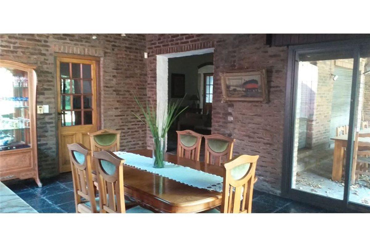Foto de VENTA CASA 5 AMBIENTES PILETA PARQUE BELLA VISTA, imagen 4